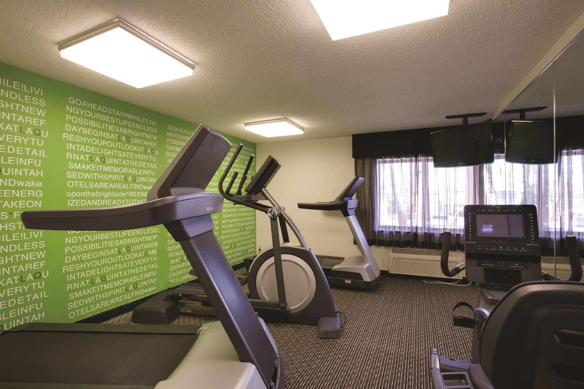 La Quinta By Wyndham Harrisburg Airport Hershey Ngoại thất bức ảnh