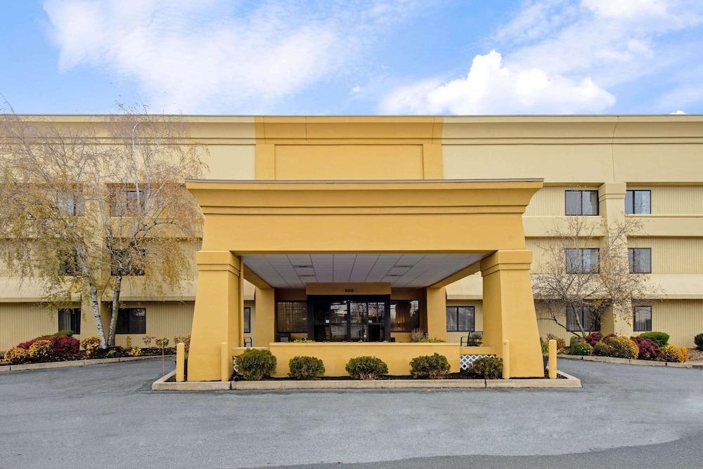 La Quinta By Wyndham Harrisburg Airport Hershey Ngoại thất bức ảnh